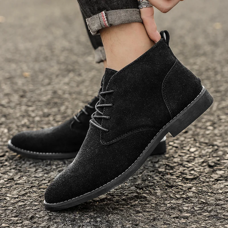 Elegante Boots Herren aus Wildleder, Bequem und Zeitlos