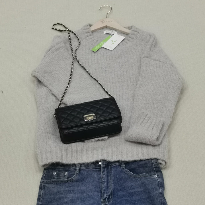 Übergroßer Strickpullover mit Tasche