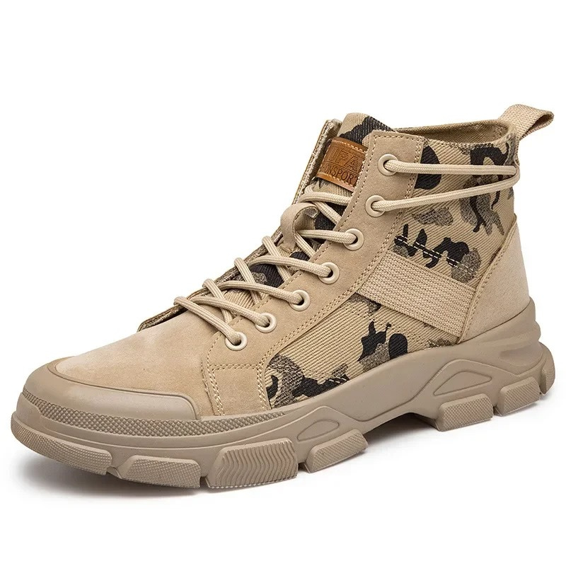 Herren Boots mit Camouflage-Einsätzen und rutschfester Laufsohle