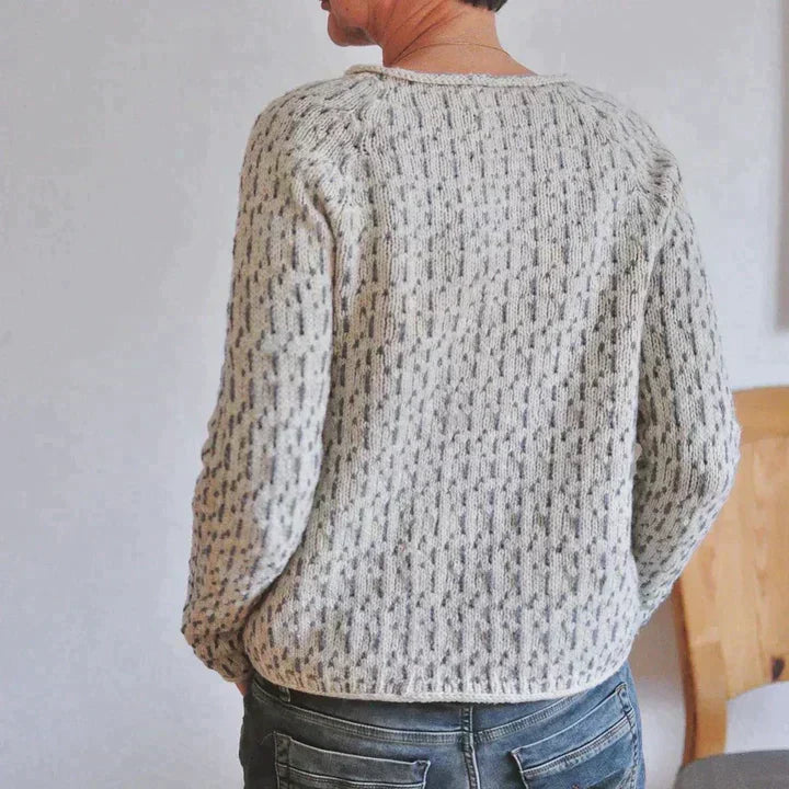 Eleganter grauer Pullover