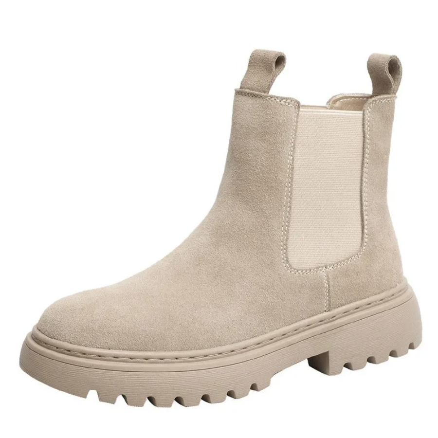 Damen Boots aus Wildleder mit Zugschlaufen und robuster Sohle