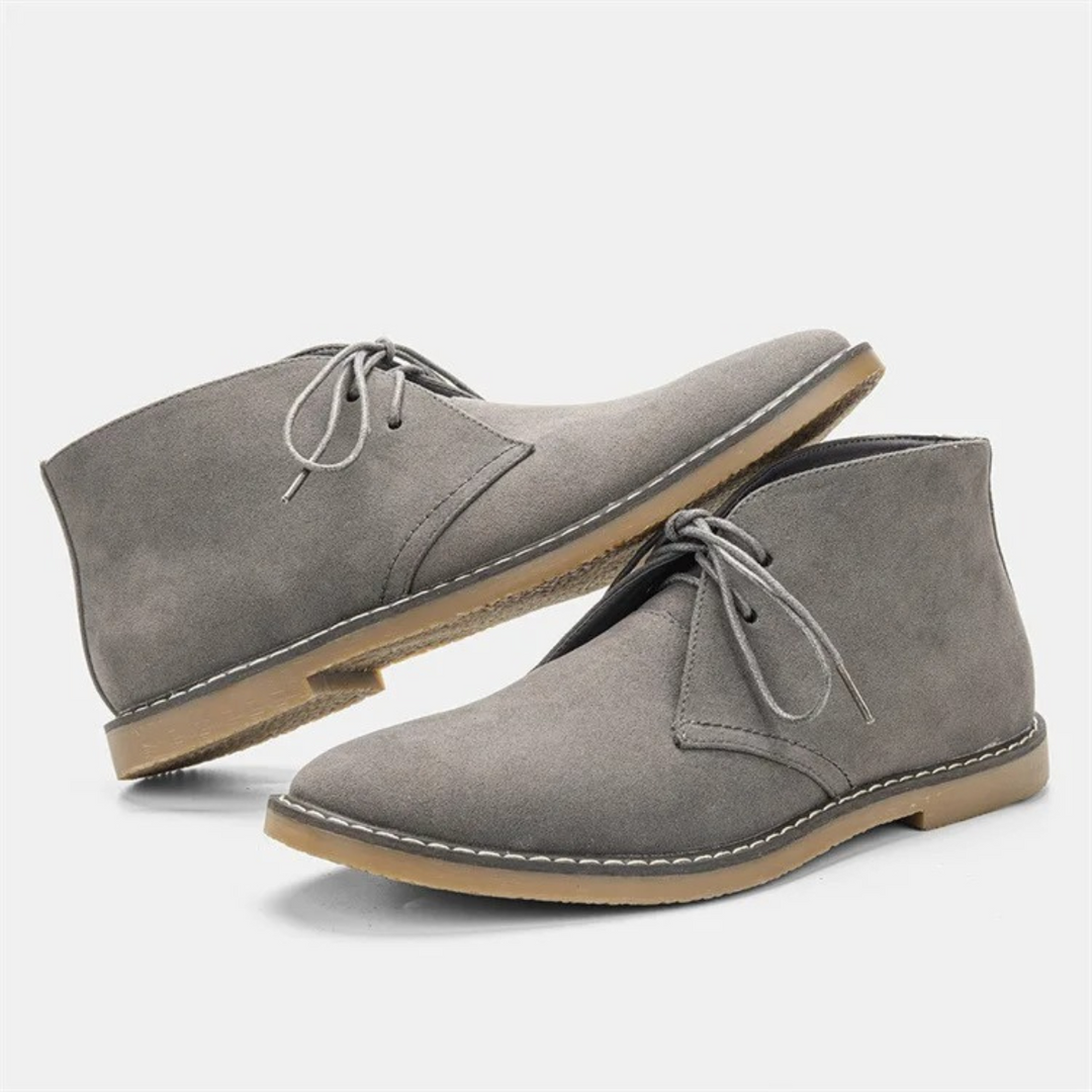 Elegante Boots Herren aus Wildleder, Bequem und Modern