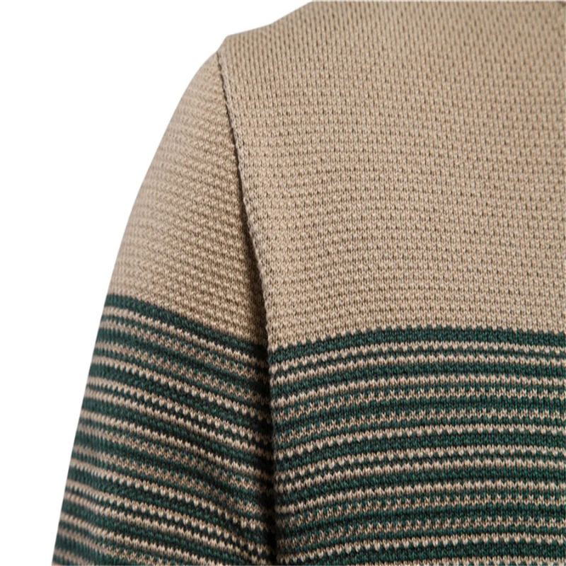 Multicolor Rundhals Herrenpullover mit modernem Streifenmuster