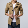 Leichter Trenchcoat mit Modernem Design