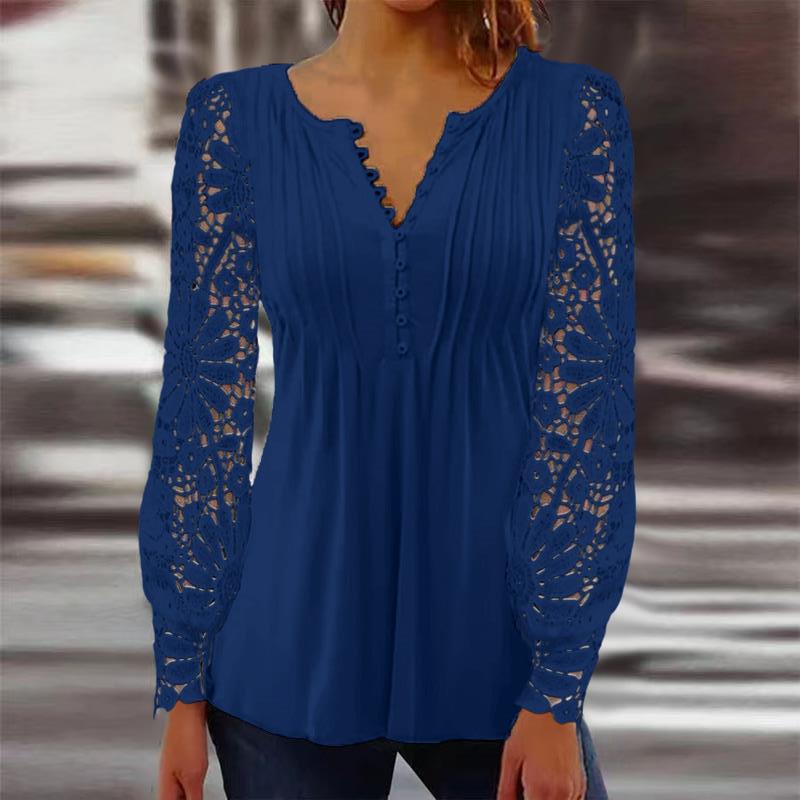 Modische Blumenbluse