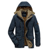 Warme Winterjacke mit Kapuze