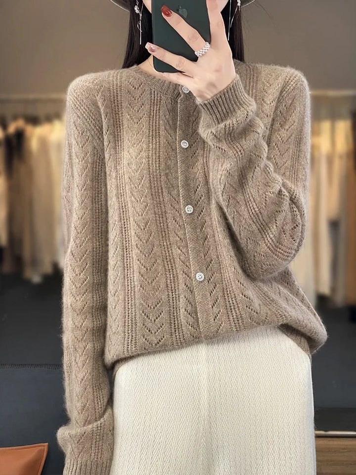 Weicher Strickcardigan mit Zopfmuster