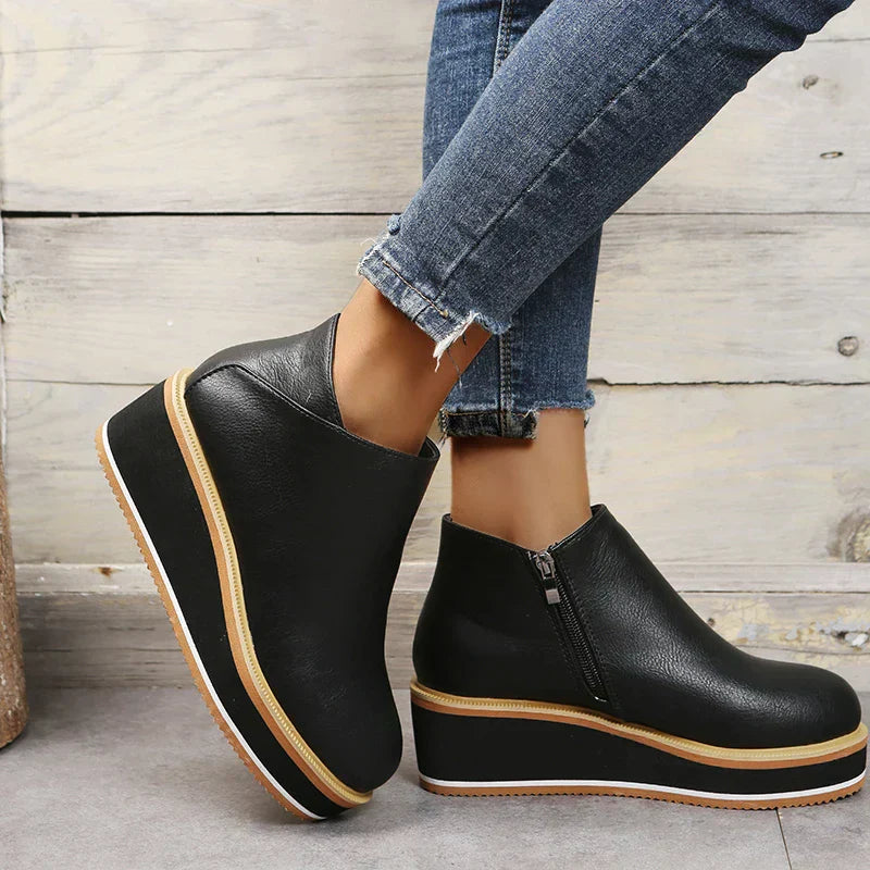 Stylische Ankle Boots mit Reißverschluss und Plateau