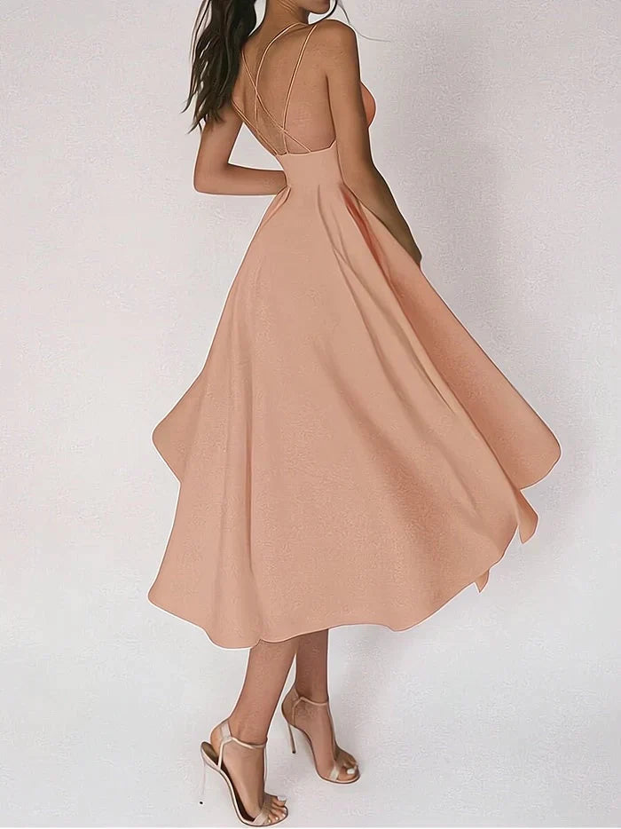 Elegantes Kleid mit V-Ausschnitt