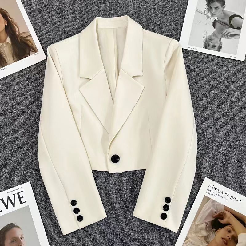 Klassischer Crop-Top Blazer