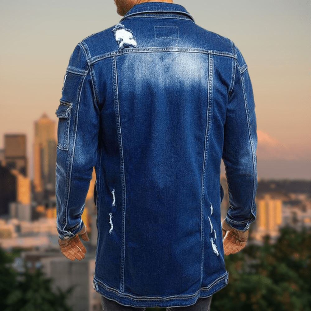 Rebellische Denim-Jacke