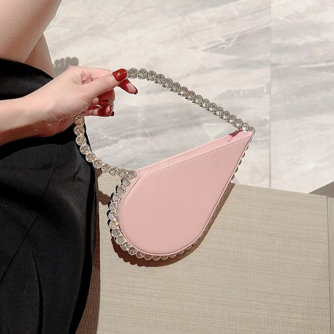 Elegante Clutch mit Kristallverzierung