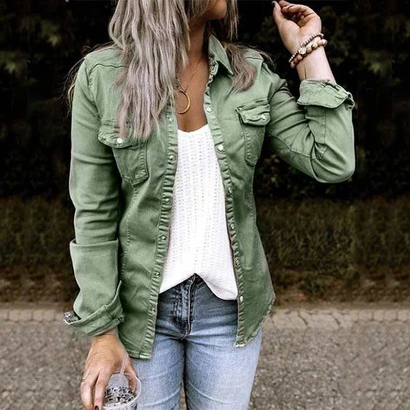 Modische Jeansjacke - Damen Denim-Outfit für jeden Anlass